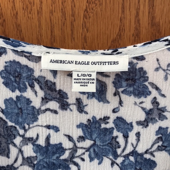American Eagle Outfitters Bell Sleeve Top Sz L - Picture 2 of 3
